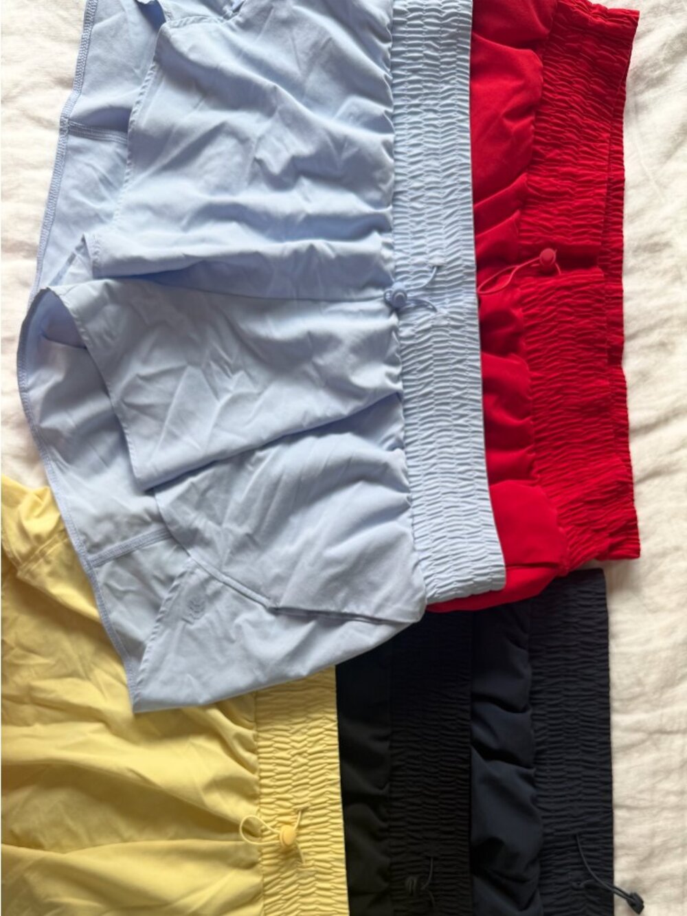 All In Motion Women's Active Light Woven High-Rise Shorts 3", 5 pairs size large - Picture 2 of 5